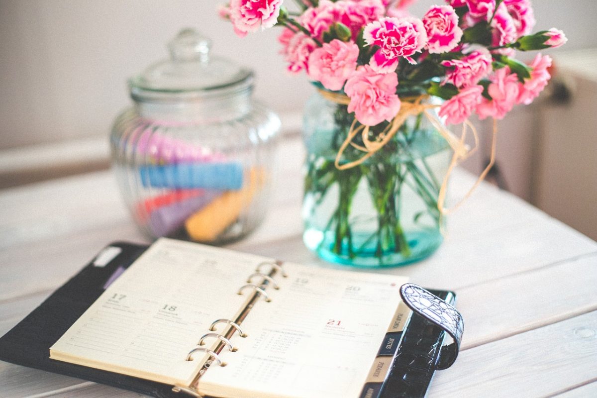 6 Ridiculously Easy Ways to Get Organised Today 