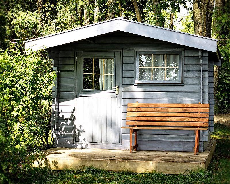 garden log cabin